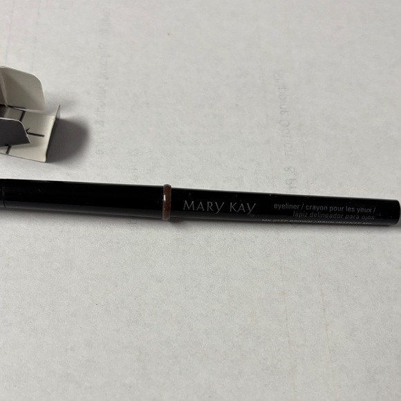 Mary Kay Classic Deep Brown Eyeliner - Picture 6 of 8